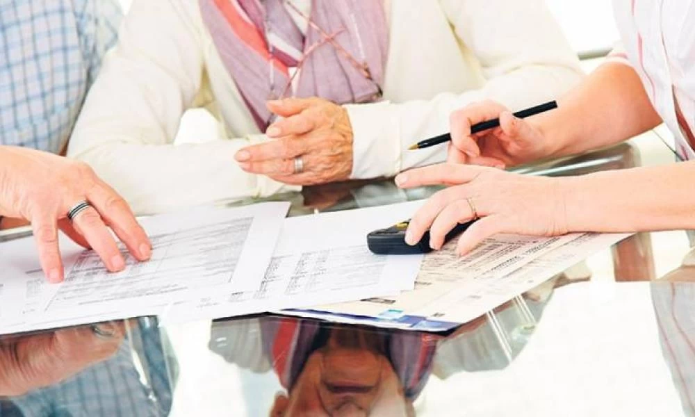 Γονικές παροχές: Πότε φορολογείται η απόδοση χρημάτων στα τέκνα